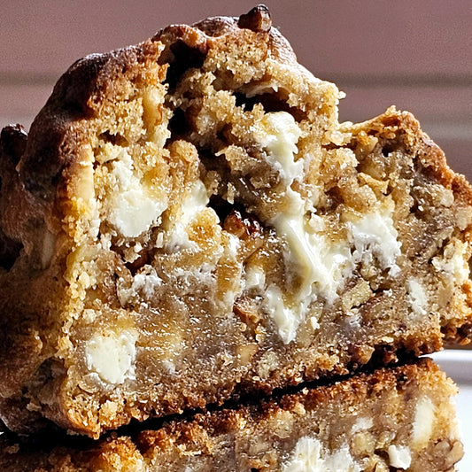 New York Style White Chocolate Pecans Cookie